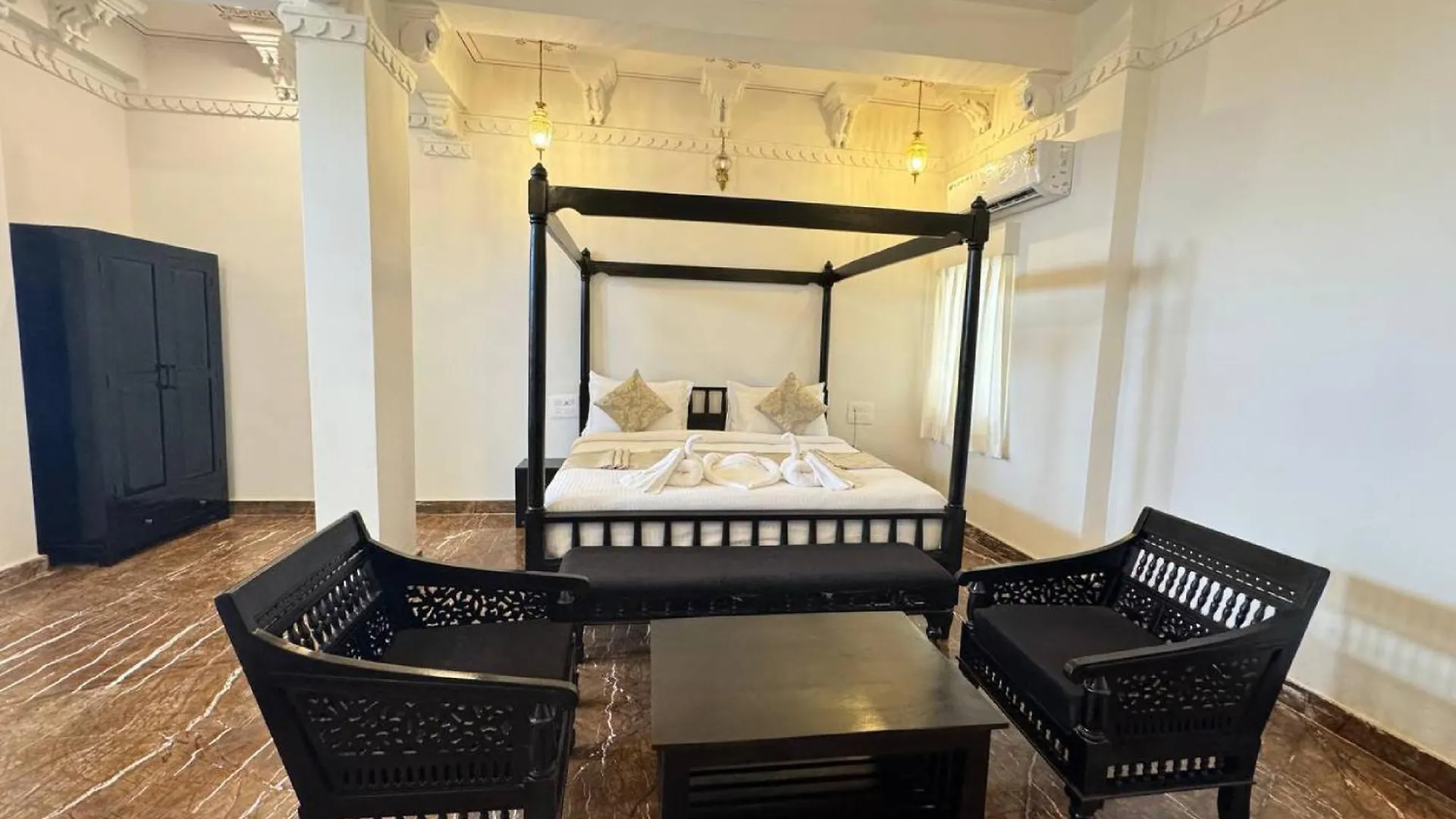 ***  Hotel Rudra Kripa With Swimming Pool Udaipur Índia